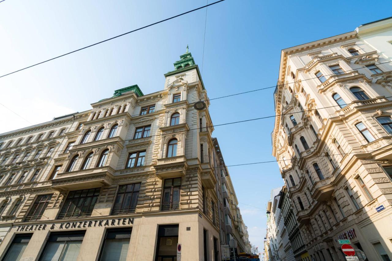 Vienna Residence, Volkstheater - Parliament 외부 사진